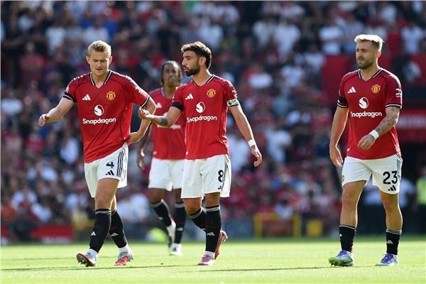 مانشستر يونايتد يصطدم بسندرلاند في اختبار صعب الدوري الإنجليزي